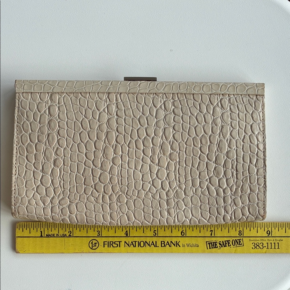 Banana Republic Cream Clutch